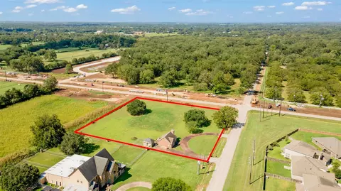 3745 Clayhead Rd, Richmond, TX 77406