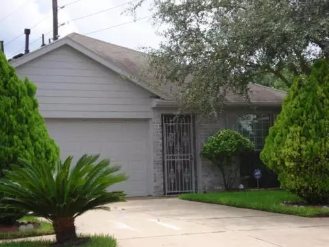 8947 Westplace Dr, Houston, TX 77071