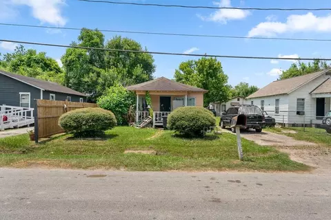 7325 Phillips St, Houston, TX 77088