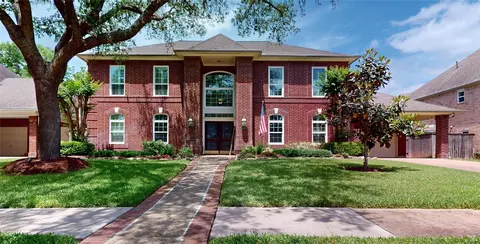 1323 Hillside Forest Dr, Sugar Land, TX 77479
