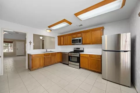 Kitchen - 5526 Clarkston Ln, Spring, TX 77379 photo 3 of 3