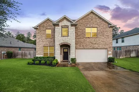 2013 Brookmont Dr, Conroe, TX 77301 photo 1