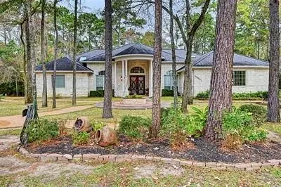 9526 Deer Path Ln, Magnolia, TX 77354