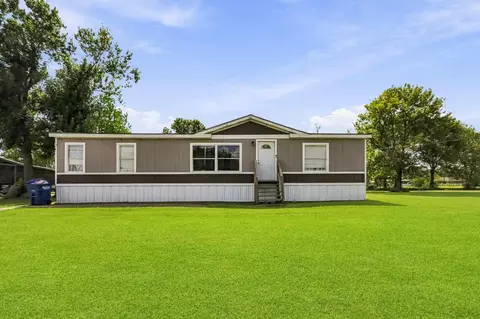 7126 Mourning Dr, Baytown, TX 77521