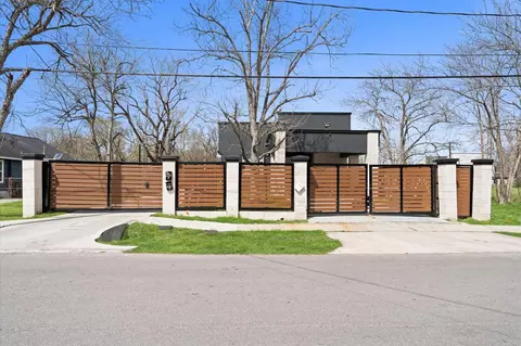 4929 Wilmington St Ab St, Houston, TX 77033