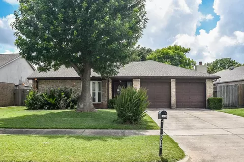 2014 First Crossing Blvd, Sugar Land, TX 77478