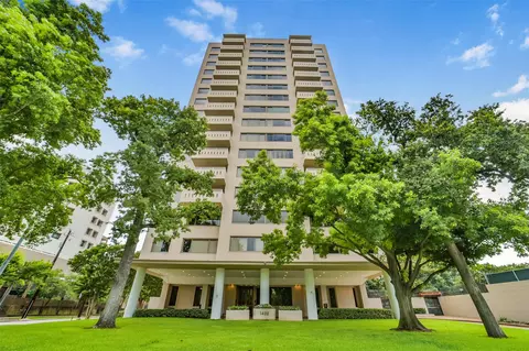 1400 Hermann Dr #11A, Houston, TX 77004