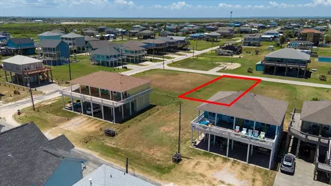 1126 Gulfview Ln, Crystal Beach, TX 77650 photo 23