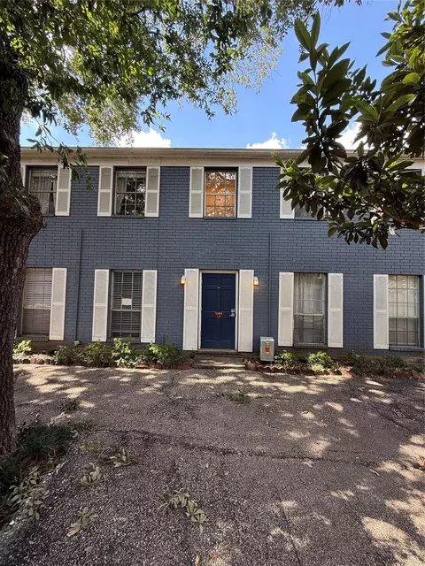 5208 Arboles Dr #B1, Houston, TX 77035