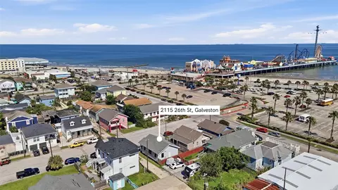 2115 26th St, Galveston, TX 77550