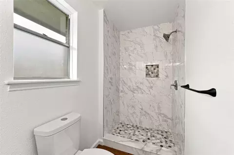 Bath - 21735 Greenham Dr, Spring, TX 77388 photo 2 of 4