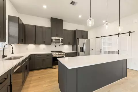Kitchen - 11434 Durant Dr, Conroe, TX 77306 photo 2 of 5