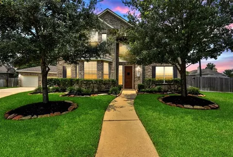 6715 Northcrest Ct, Spring, TX 77389 photo 1
