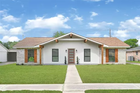 11102 Sagecanyon Dr, Houston, TX 77089