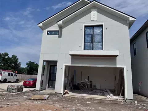 603 Rolling Oaks, Stafford, TX 77477