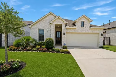 7623 Coral Lake Dr, Cypress, TX 77433