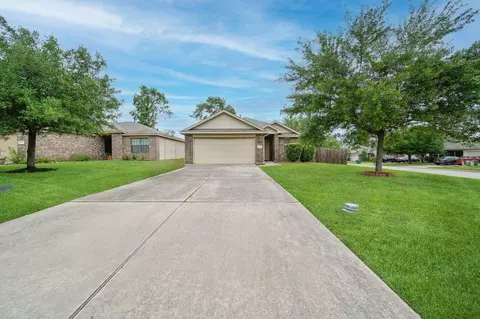 1615 Leafhopper Ln, Conroe, TX 77301 photo 1