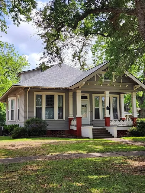 1500 6th St, Bay City, TX 77414