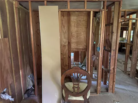 Entry Way - 37623 Meadowview Dr, Hempstead, TX 77445 photo 3 of 6