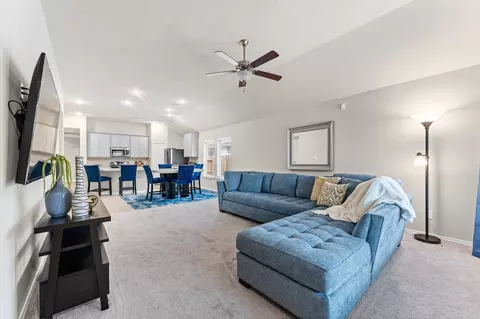 Living - 2702 Meadow View Ln, Conroe, TX 77385 photo 1 of 1