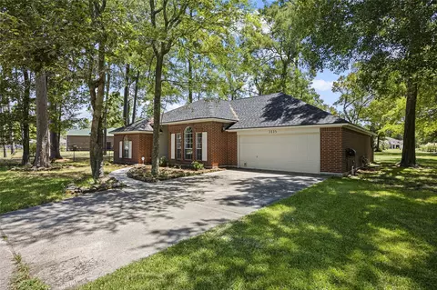 3115 Lake Breeze Ln, Crosby, TX 77532