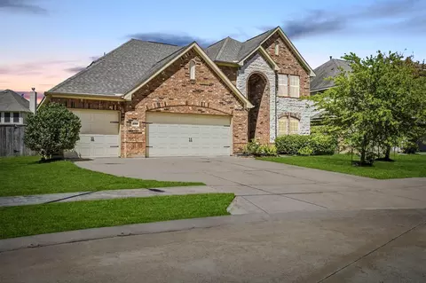 6211 Calico Pointe Ct, Sugar Land, TX 77479