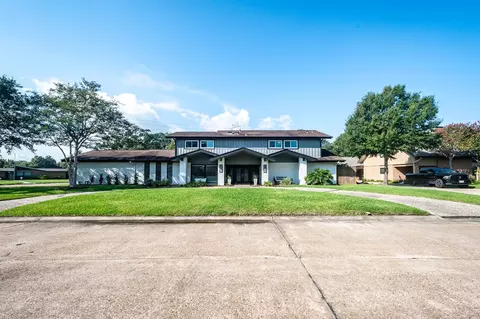 5017 Glenhaven Dr, Baytown, TX 77521