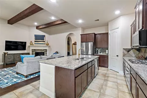 Kitchen - 8126 Spreadwing St, Conroe, TX 77385 photo 3 of 4