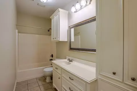 Bath - 30119 W Geneva Dr, Spring, TX 77386 photo 4 of 5