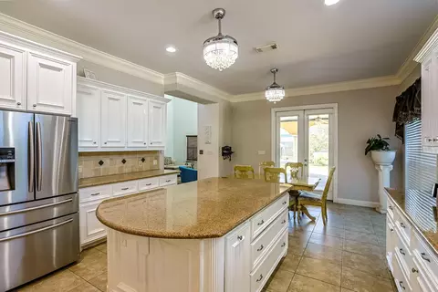 Kitchen - 30119 W Geneva Dr, Spring, TX 77386 photo 4 of 4