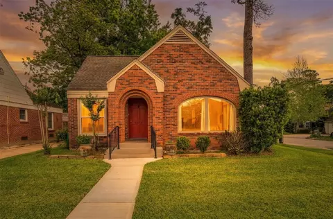 6673 Sylvan Rd, Houston, TX 77023