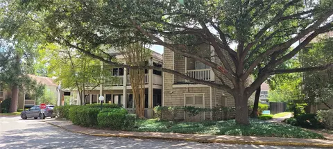 2100 Tanglewilde St #380, Houston, TX 77063