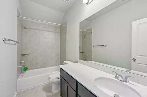 Bath - 31840 Pecan Cottage Ln, Spring, TX 77386 photo 3 of 3