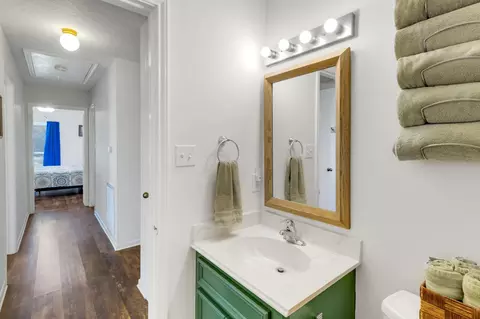 Bath - 144 Thornton, Trinity, TX 75862 photo 2 of 3