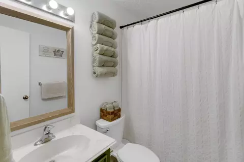 Bath - 144 Thornton, Trinity, TX 75862 photo 3 of 3