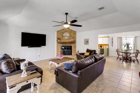 Living - 144 Thornton, Trinity, TX 75862 photo 1 of 1
