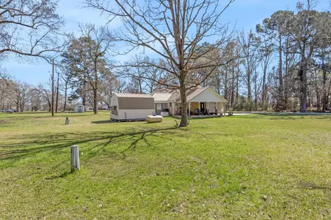 Exterior - 144 Thornton, Trinity, TX 75862 photo 3 of 5