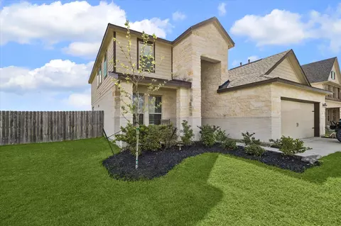 7207 Hillside Ave, Mont Belvieu, TX 77523