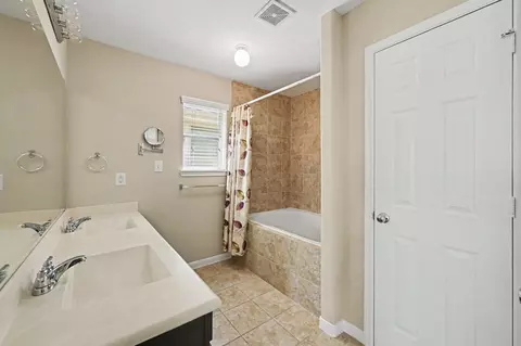Bath - 8433 Sunset Loch Dr, Spring, TX 77379 photo 2 of 3