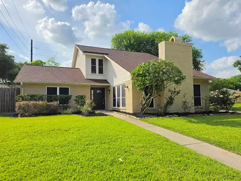 2902 Colony Dr, Sugar Land, TX 77479
