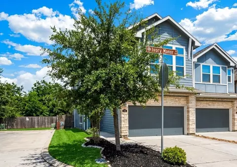 708 Ivory Manor Dr, Houston, TX 77018