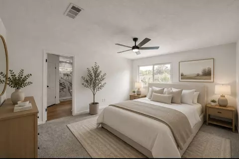 Bedroom - 47 Devonshire Dr, Conroe, TX 77304 photo 1 of 6
