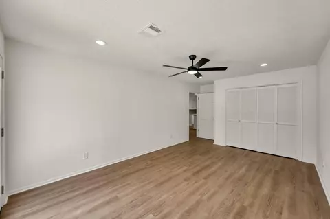 Other - 47 Devonshire Dr, Conroe, TX 77304 photo 4 of 9
