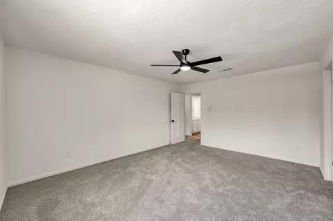 Bedroom - 47 Devonshire Dr, Conroe, TX 77304 photo 3 of 6