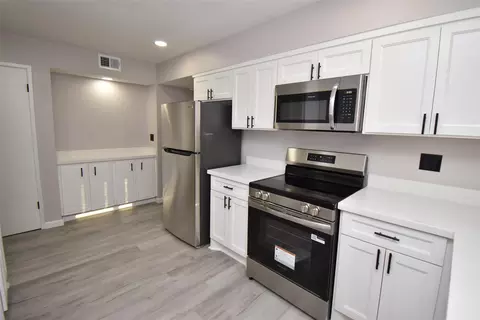 16587 El Camino Real, Houston, TX 77062