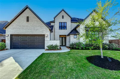 7606 Redwoods Forest Dr, Katy, TX 77493