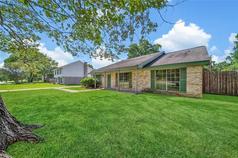 2519 River Ridge Dr, Conroe, TX 77385
