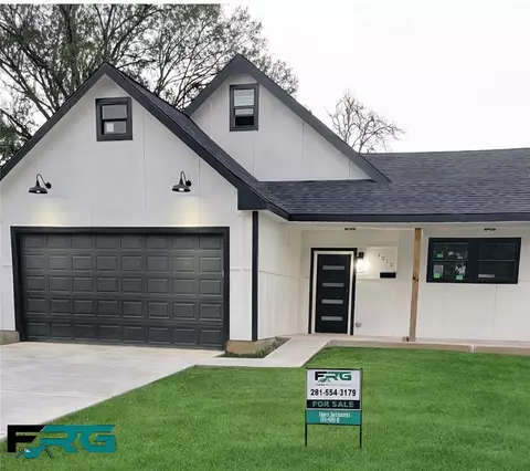 1010 Linden St, La Marque, TX 77568