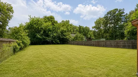 617 Willow St, Spring, TX 77373 photo 9