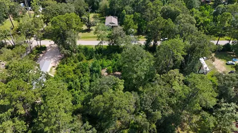 21289 Walker Dr, Conroe, TX 77306 photo 12